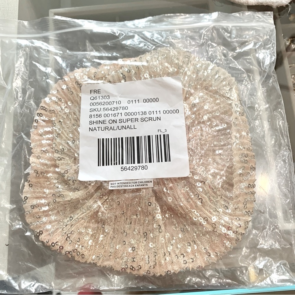 ๐ค FP Natural Beige Pink Shine On Super Scrunchie Oversized Sequin Scrunchie - Picture 5 of 7